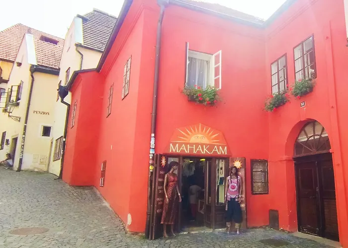 Old Town Living Apartments